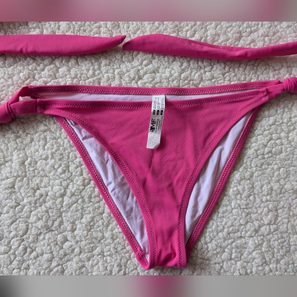 Pink Bikini Set - Picture 4 of 6